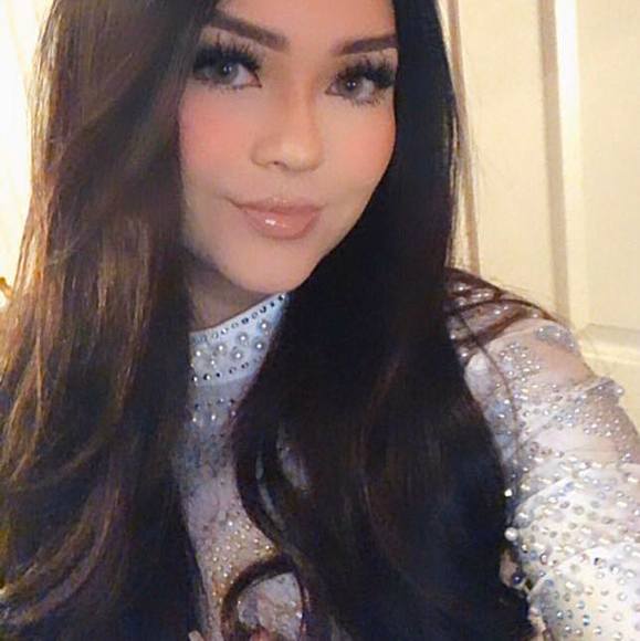 Meet your Posher, Carmen - Picture 1 of 1